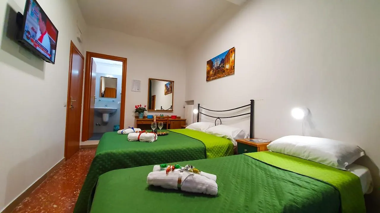 La Casa Verde Roma - Free Secure Parking If You Book 3 Nights Guest house