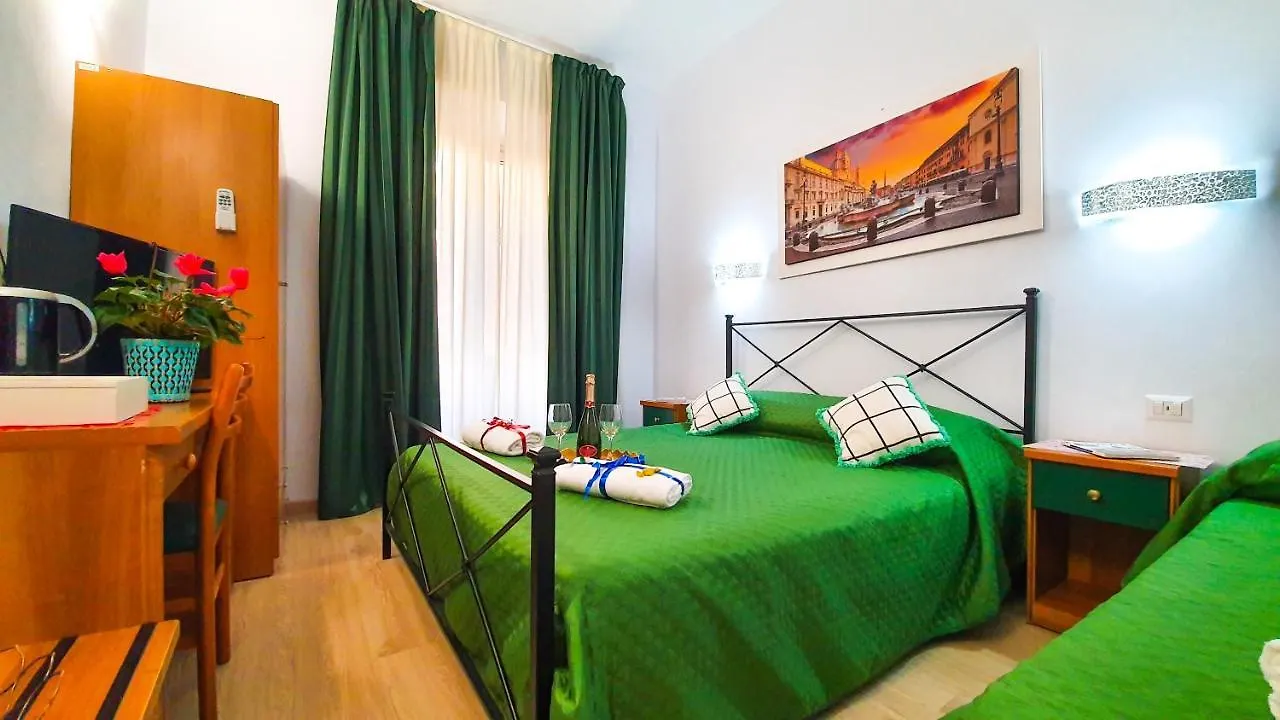 La Casa Verde Roma - Free Secure Parking If You Book 3 Nights Rome